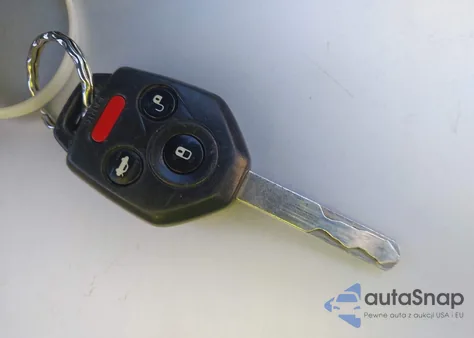 2013 Subaru Outback 3.6R Limited z USA, uszkodzony, nr VIN 4S4BRDLC1D2226033